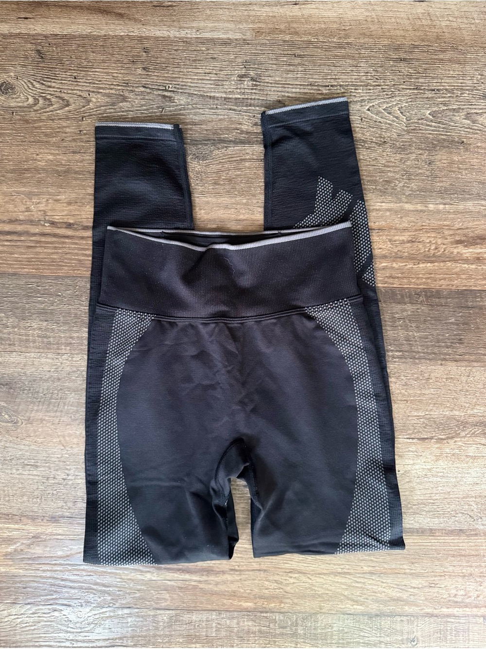 PINK Victoria's Secret Black Leggings with Gray Dot Accents